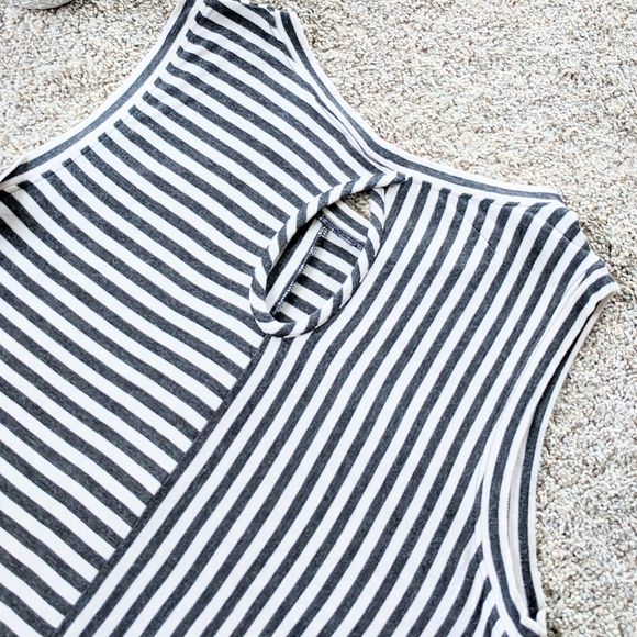 ⭐Black white Multi Stripe Cabi Tank Top Small⭐ - Picture 5 of 9
